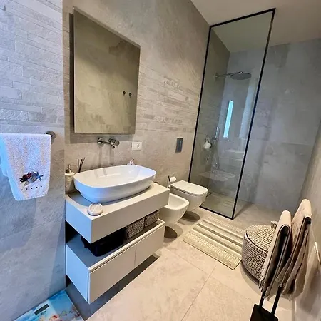 Coast Premium Villa Palasë