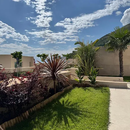 Coast Premium Villa Palasë