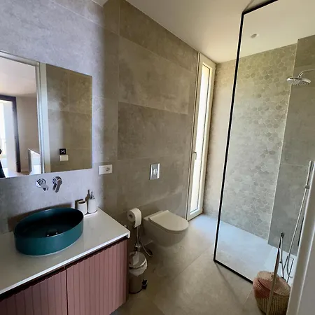 Villa Coast Premium Palasë